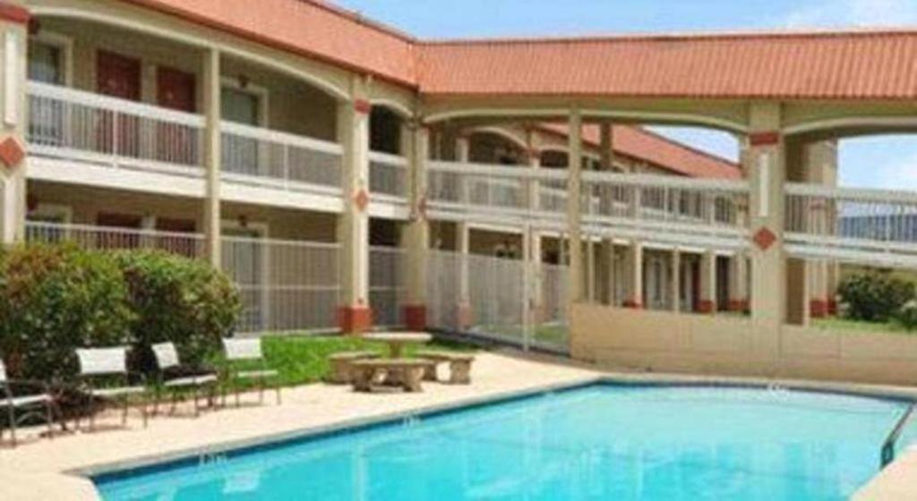 Oyo Hotel Tyler Northwest Mineola Hwy المظهر الخارجي الصورة